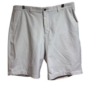 Classic White Men's Bermuda‎ Shorts